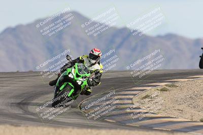 media/Nov-16-2025-Race Pace (Sun) [[8c5fa54630]]/Non Verified Riders (1st 20 Minutes)/6-Turn 12 (2pm)/